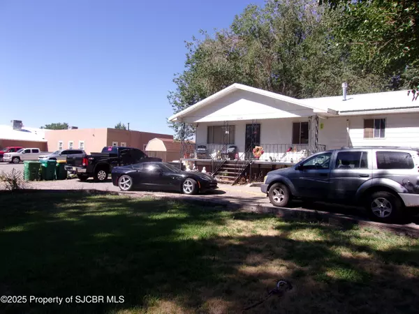 Farmington, NM 87401,2205 HUNTZINGER