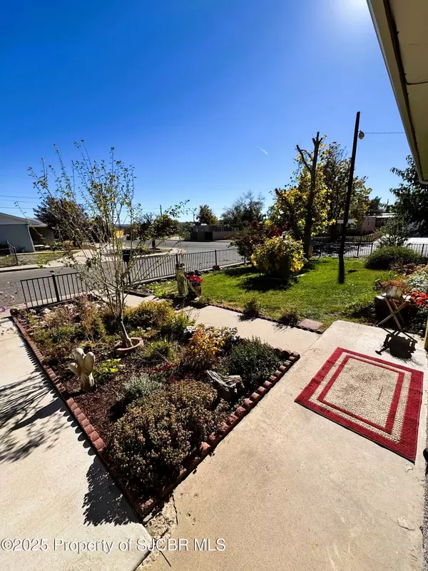 Farmington, NM 87401,2804 CHERRY HILLS