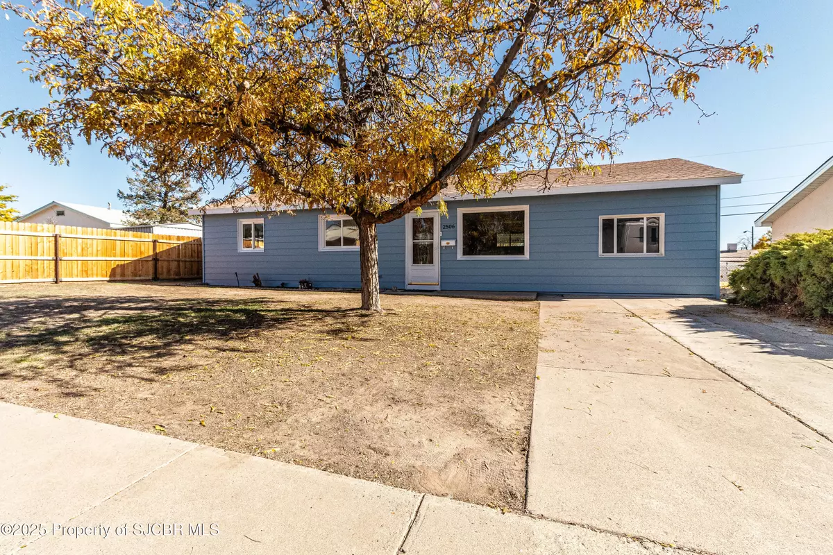 Farmington, NM 87401,2506 MESA VERDE