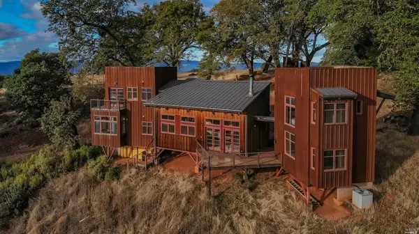 1820 Vista Del Lago RD, Ukiah, CA 95482