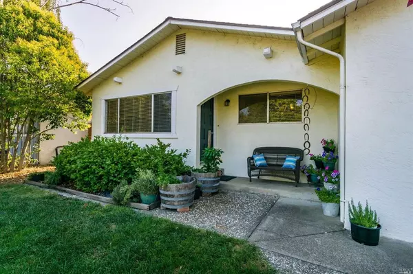 Ukiah, CA 95482,420 Pomo DR