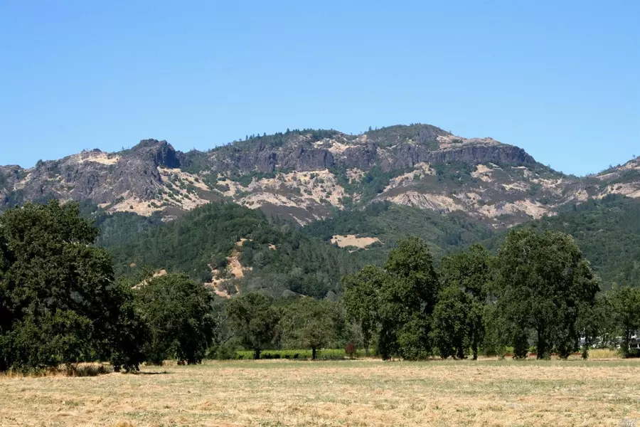 1400 Tubbs LN, Calistoga, CA 94515