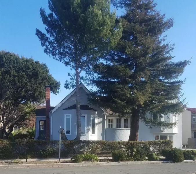 2 St. Francis DR, Vallejo, CA 94590