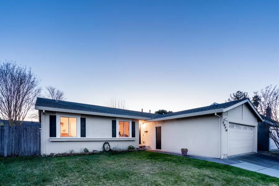 7575 Bobbie WAY, Rohnert Park, CA 94928