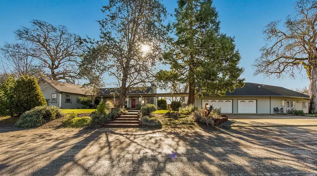 455 Shannon LN, Lakeport, CA 95453