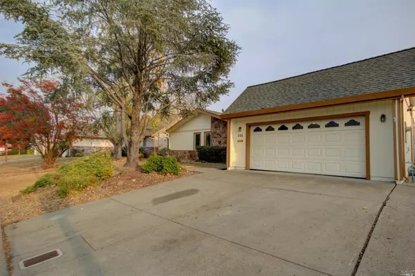 544 Yellowstone DR, Vacaville, CA 95687