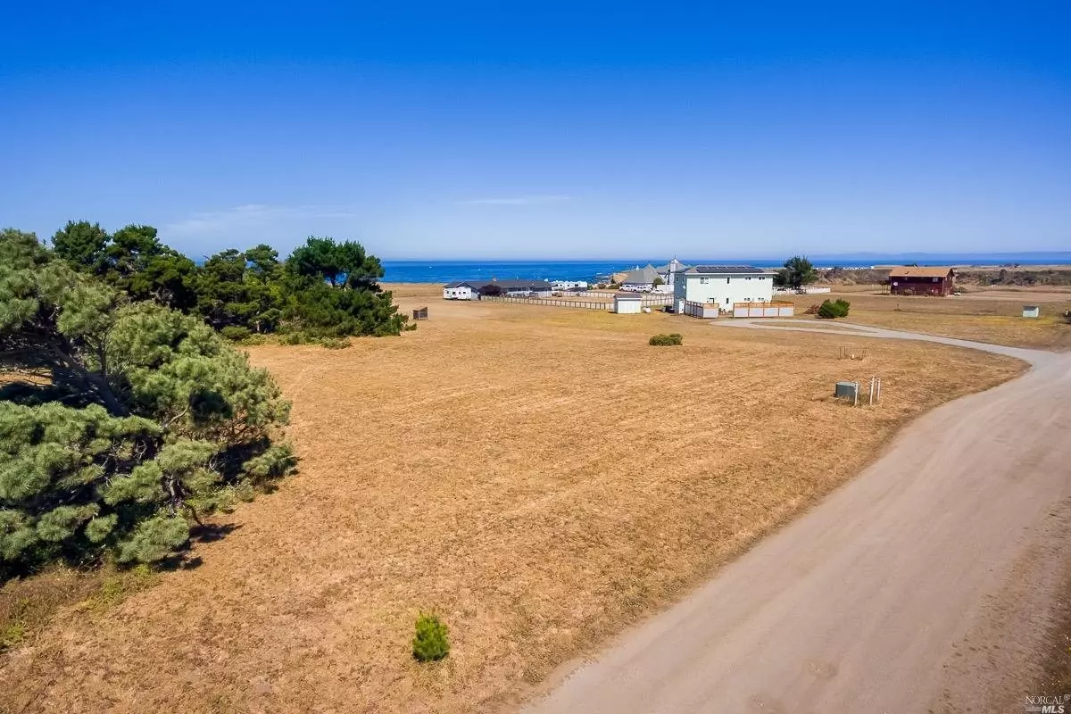 Fort Bragg, CA 95437,19250 Harbor AVE