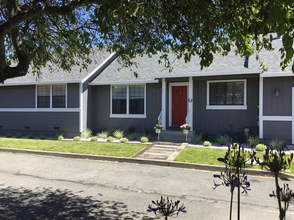 1419 Morning Glory DR, Petaluma, CA 94954