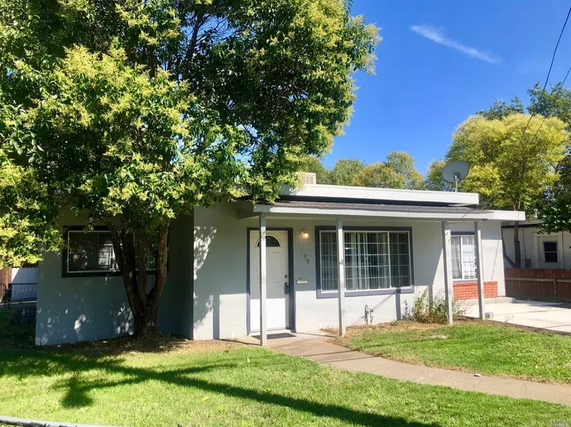 1099 N Pine ST, Ukiah, CA 95482