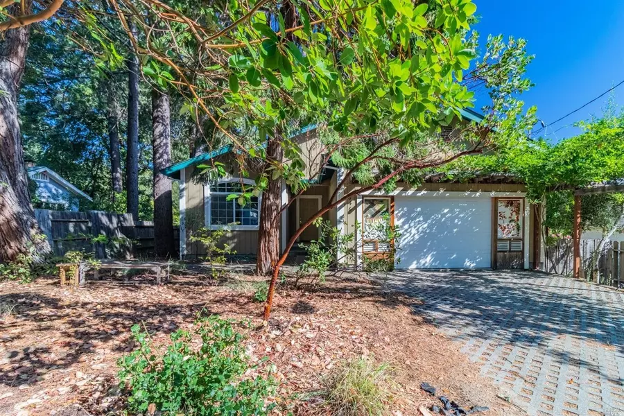 646 Dora AVE, Ukiah, CA 95482