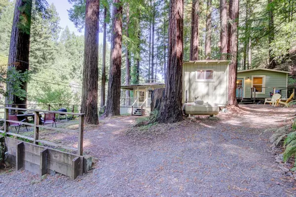 590 E Austin Creek RD, Cazadero, CA 95421