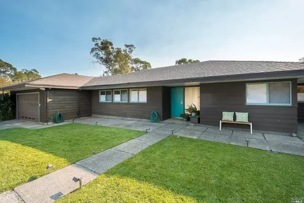 3 Crown PT, San Rafael, CA 94901