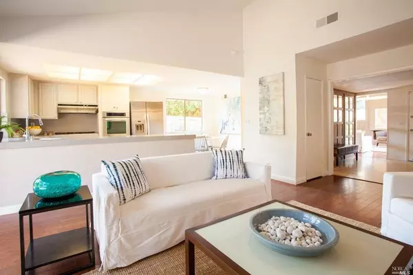 54 Mount Tallac CT, San Rafael, CA 94903