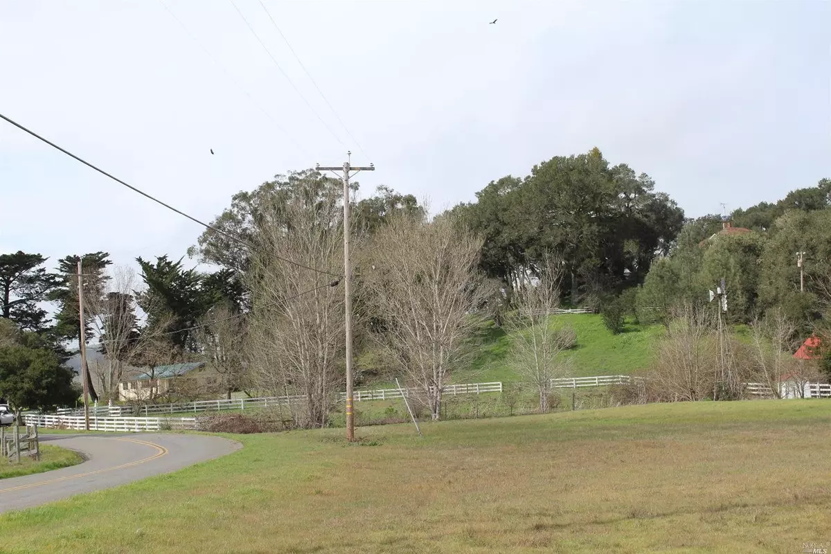 Petaluma, CA 94952,Address not disclosed