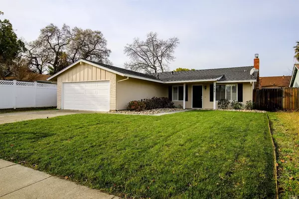 142 Edwin DR, Vacaville, CA 95687