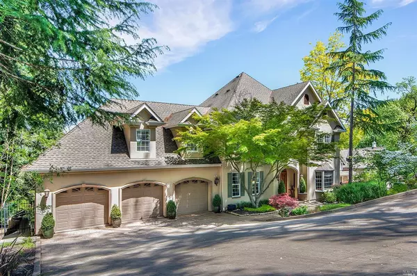 916 Villa Chanticleer RD, Healdsburg, CA 95448