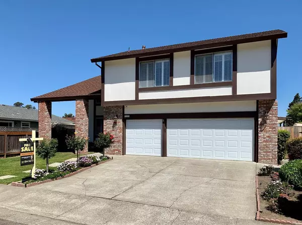 177 Eckmann PL, Petaluma, CA 94952