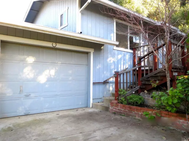 3311 Old River RD, Ukiah, CA 95482