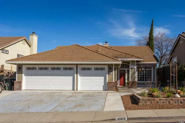 467 Crownpointe CIR, Vacaville, CA 95687