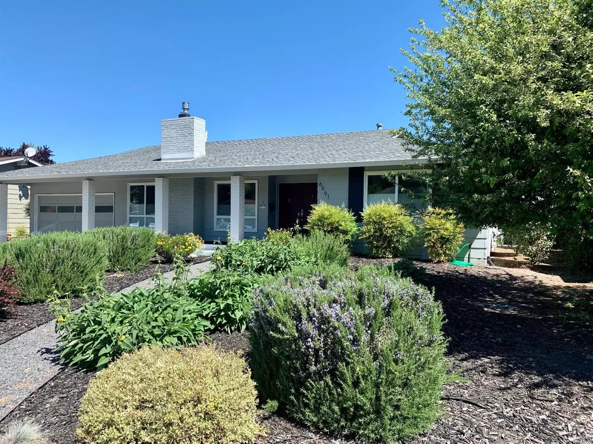 Santa Rosa, CA 95409,6691 Oakmont DR