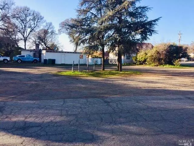 Clearlake, CA 95422,14550 Palmer AVE