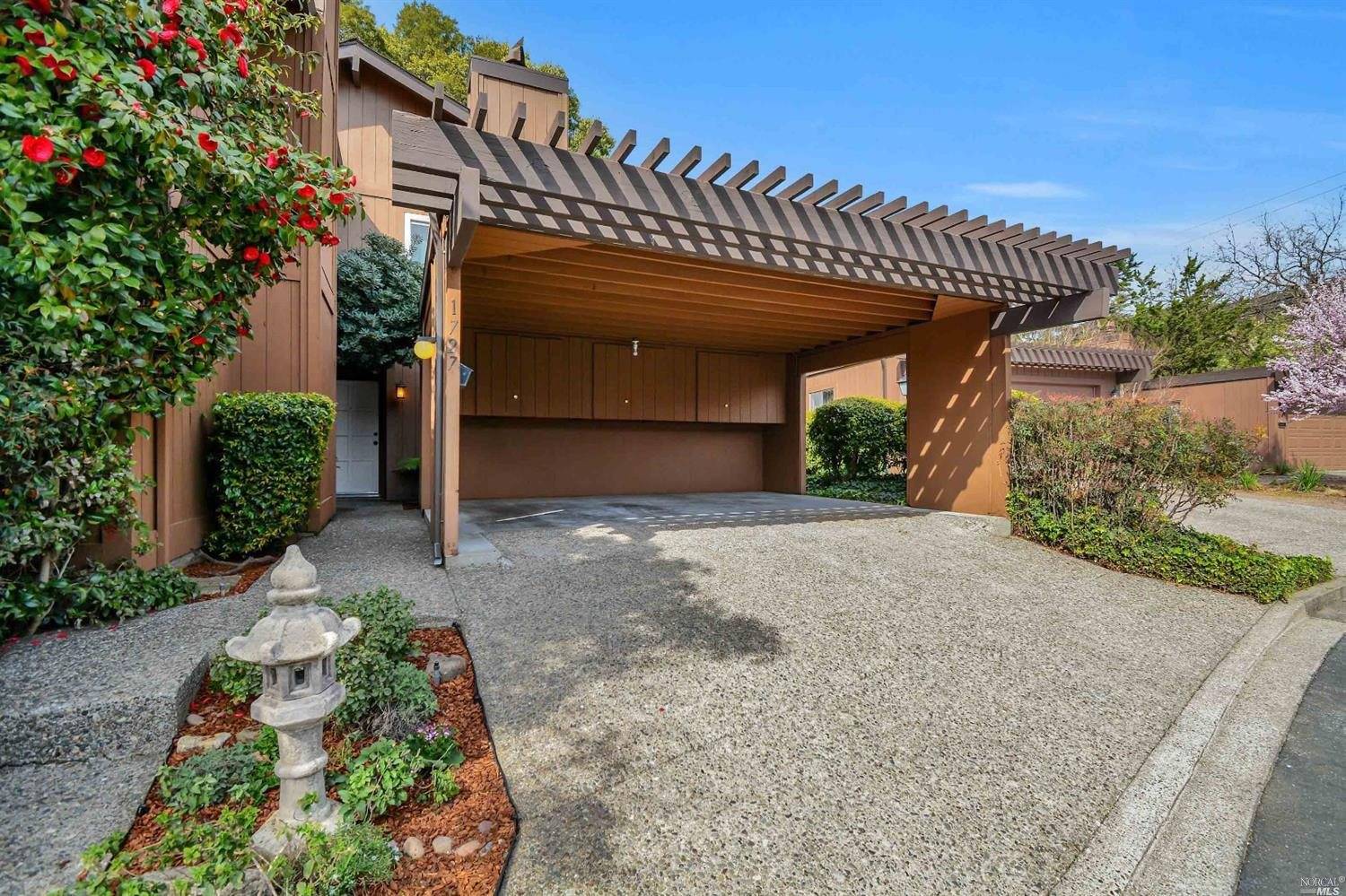 1727 Grand AVE, San Rafael, CA 94901