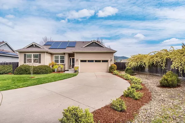 406 Cabernet ST, Cloverdale, CA 95425