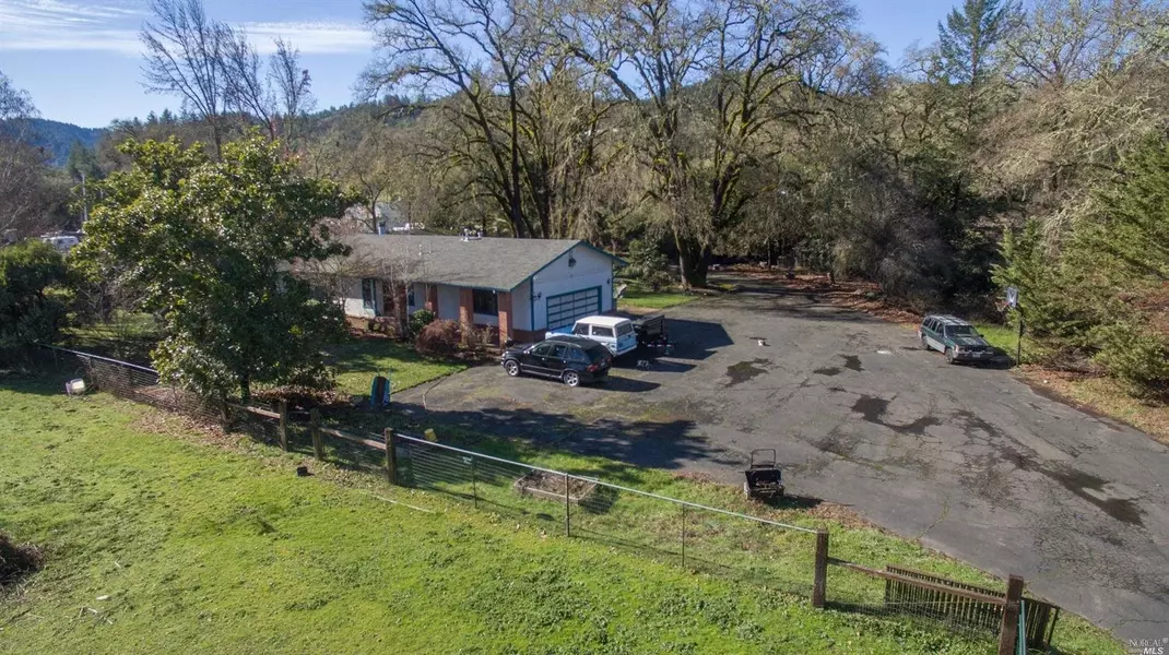 300 Muir Mill RD, Willits, CA 95490