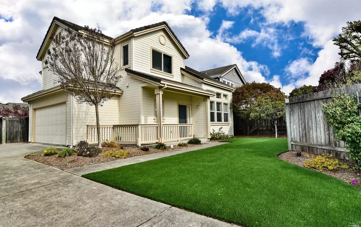 Petaluma, CA 94954,1917 Fallbrook LN