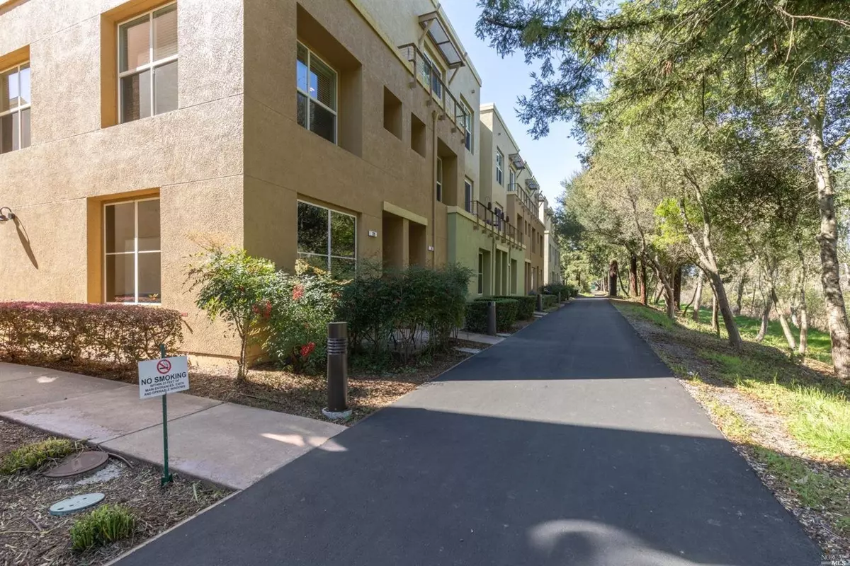 Rohnert Park, CA 94928,220 City Center DR