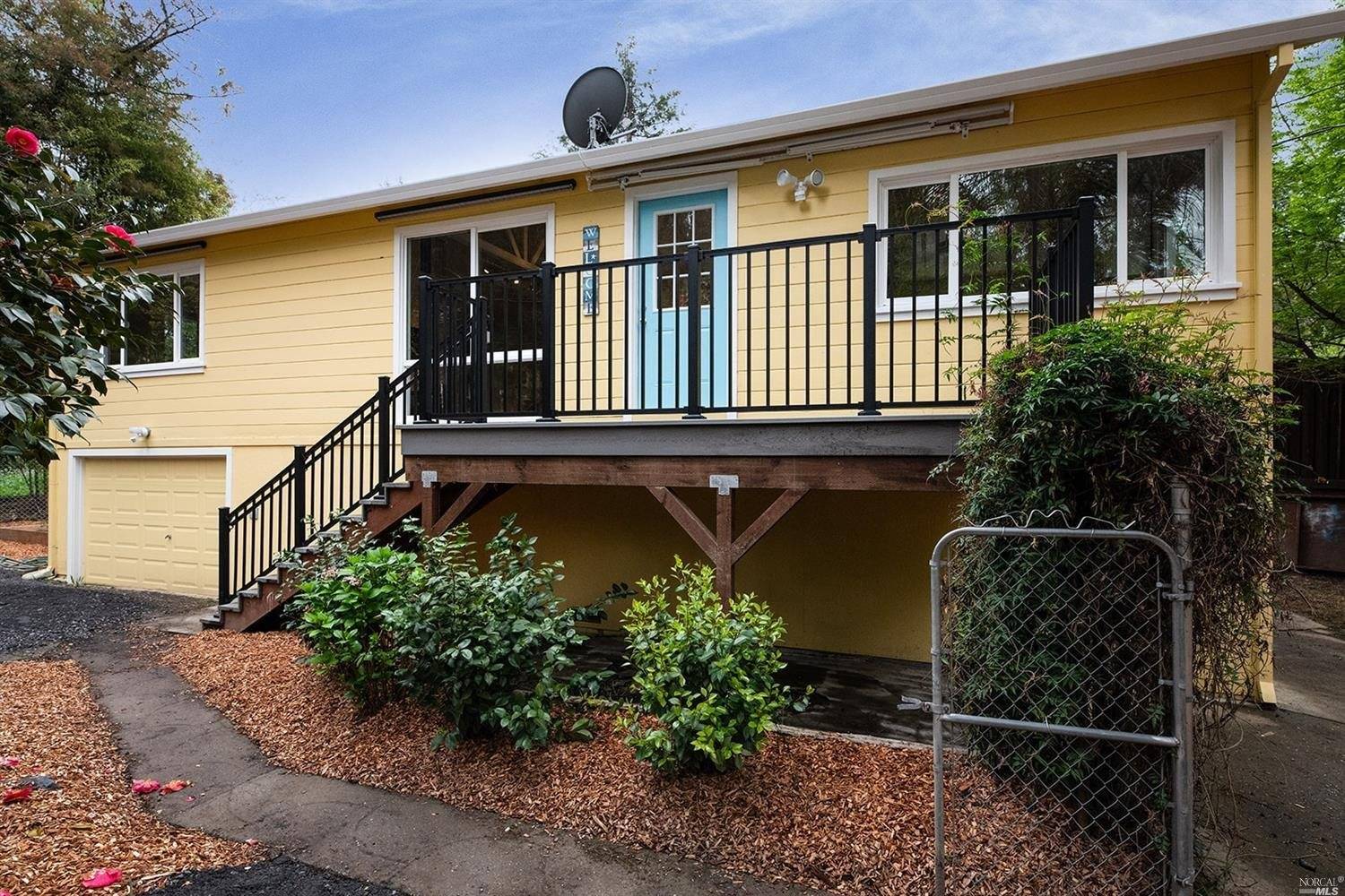10693 River DR, Forestville, CA 95436