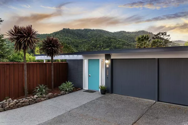 53 Mount Whitney DR, San Rafael, CA 94903