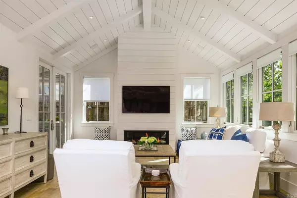1685 Voorhees CIR, St. Helena, CA 94574