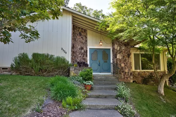 2524 Grace DR, Santa Rosa, CA 95404