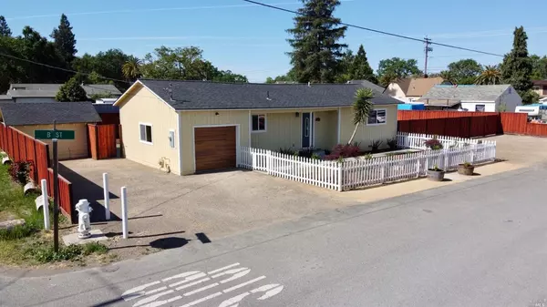 1062 B ST, Fulton, CA 95439