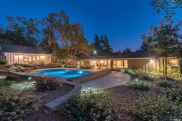 3311 Old Zinfandel LN, Santa Rosa, CA 95404