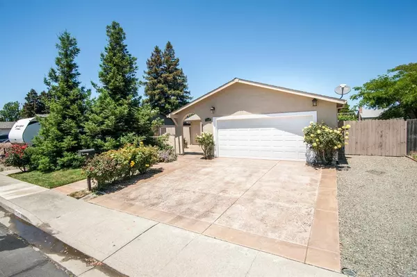 1345 FARMINGTON DR, Vacaville, CA 95687