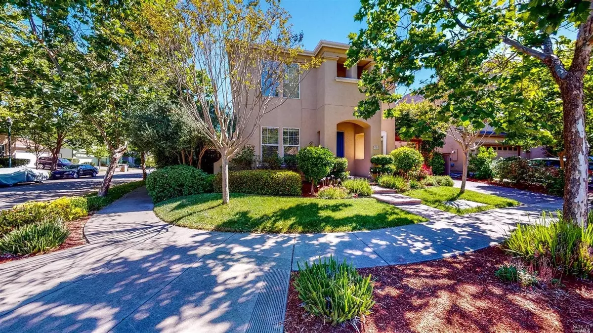 Petaluma, CA 94954,528 Hawk DR