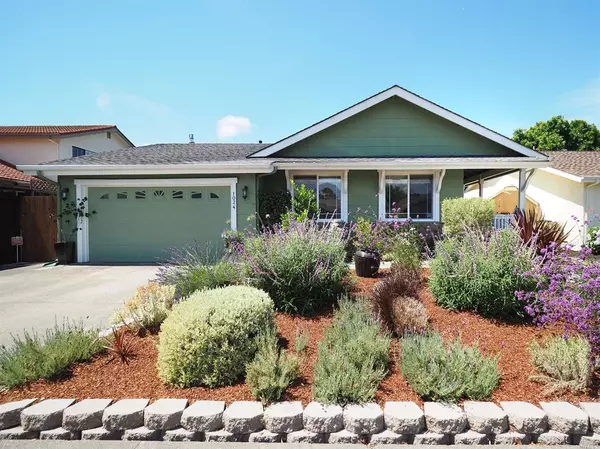 1024 Palmetto WAY, Petaluma, CA 94954