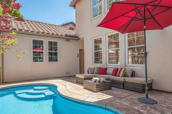 47 Laconheath AVE, Novato, CA 94949