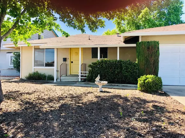 1513 Weaverly DR, Petaluma, CA 94954