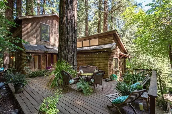 21 Sylvan WAY, Woodacre, CA 94973