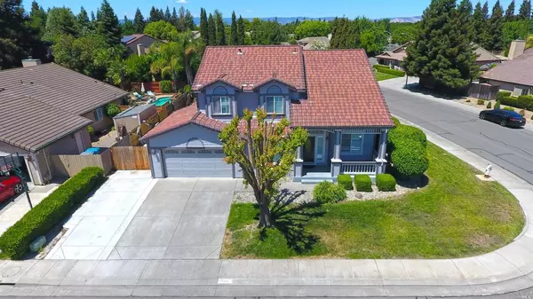 1555 Roseberry CT, Dixon, CA 95620