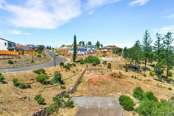 3931 Shelter Glen WAY, Santa Rosa, CA 95404