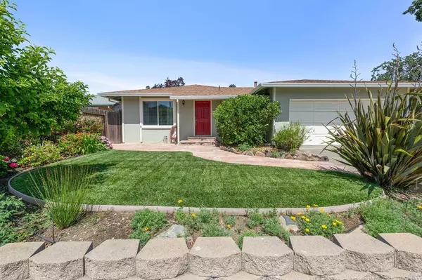 37 Jess AVE, Petaluma, CA 94952