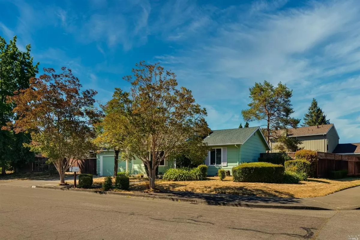 Santa Rosa, CA 95401,1151 Prunetree CT