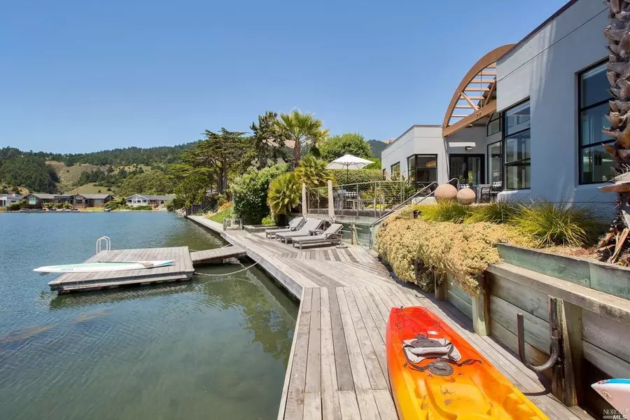 3 Dipsea RD, Stinson Beach, CA 94970