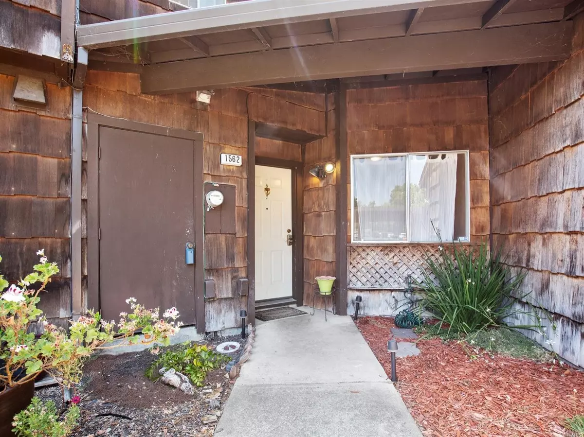 Rohnert Park, CA 94928,1562 Parkway DR