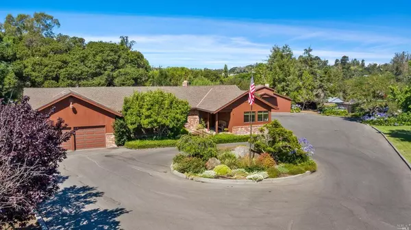 25 Century LN, Petaluma, CA 94952