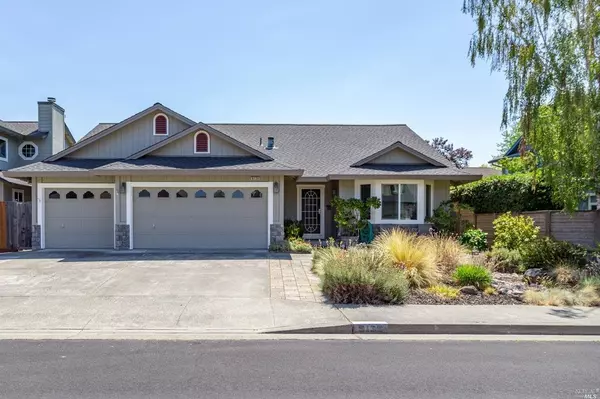 9139 Piccadilly CIR, Windsor, CA 95492